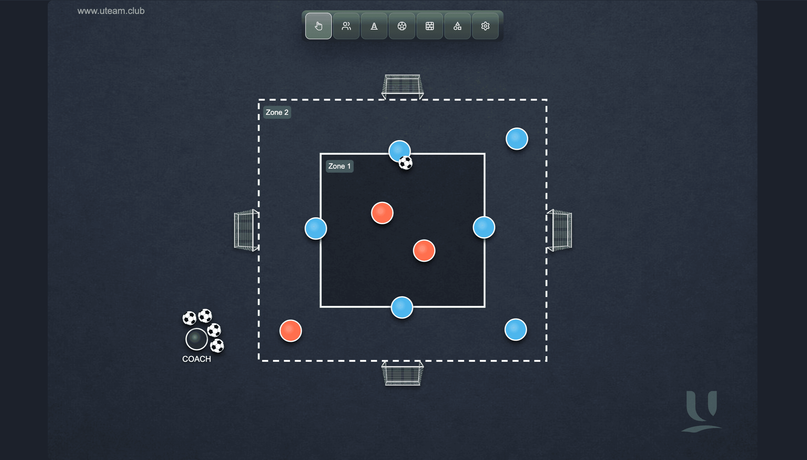 UTEAM tactical board interface with a football pitch